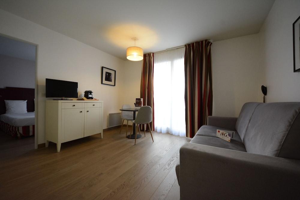 Hotel Cerise שאטו מראה חיצוני תמונה