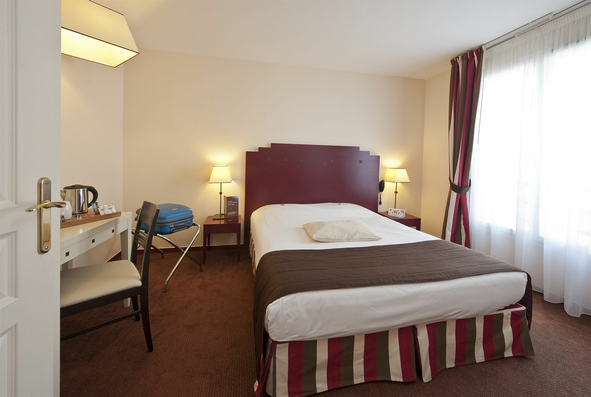 Hotel Cerise שאטו מראה חיצוני תמונה
